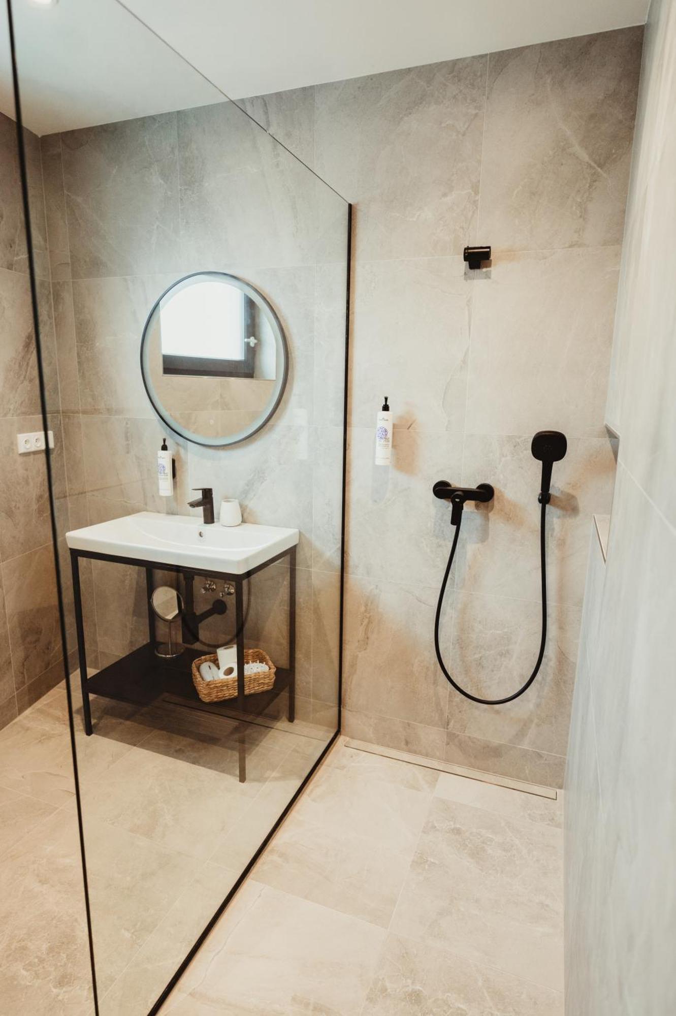 Hotel U Racka Ostrožská Nová Ves エクステリア 写真