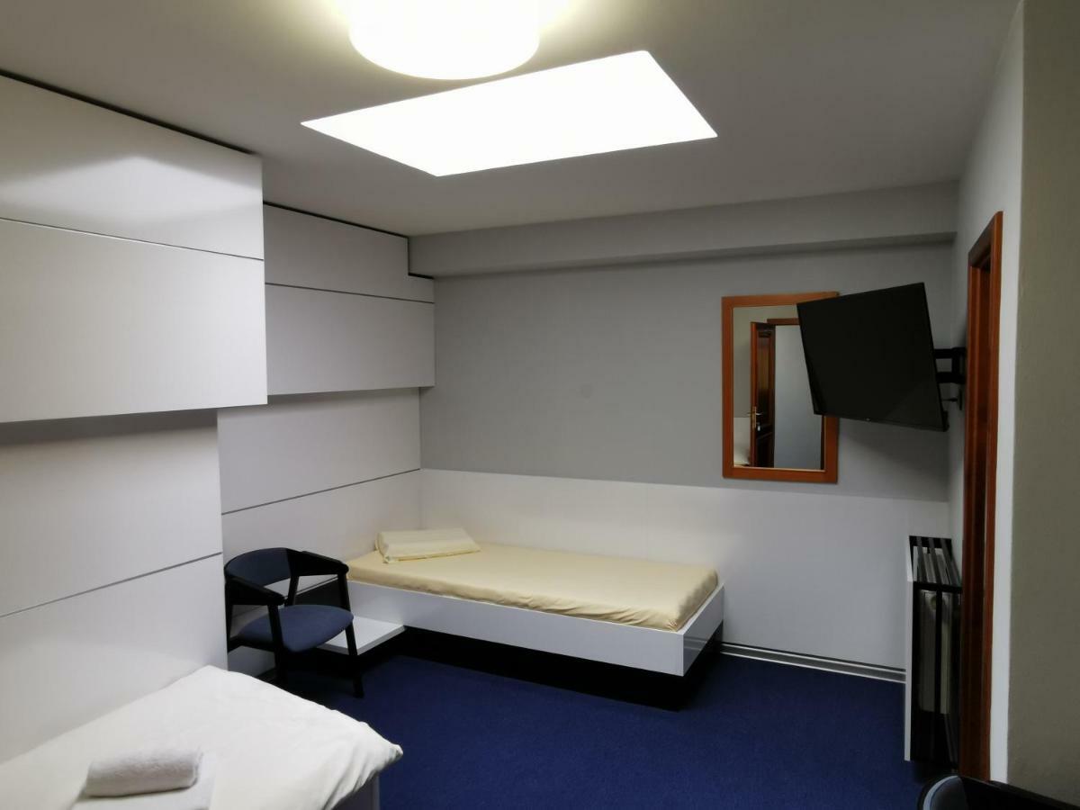 Hotel U Racka Ostrožská Nová Ves エクステリア 写真