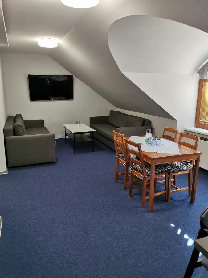 Hotel U Racka Ostrožská Nová Ves エクステリア 写真